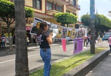 Víctimas de violencia vicaria realizan actividad artística en Orizaba