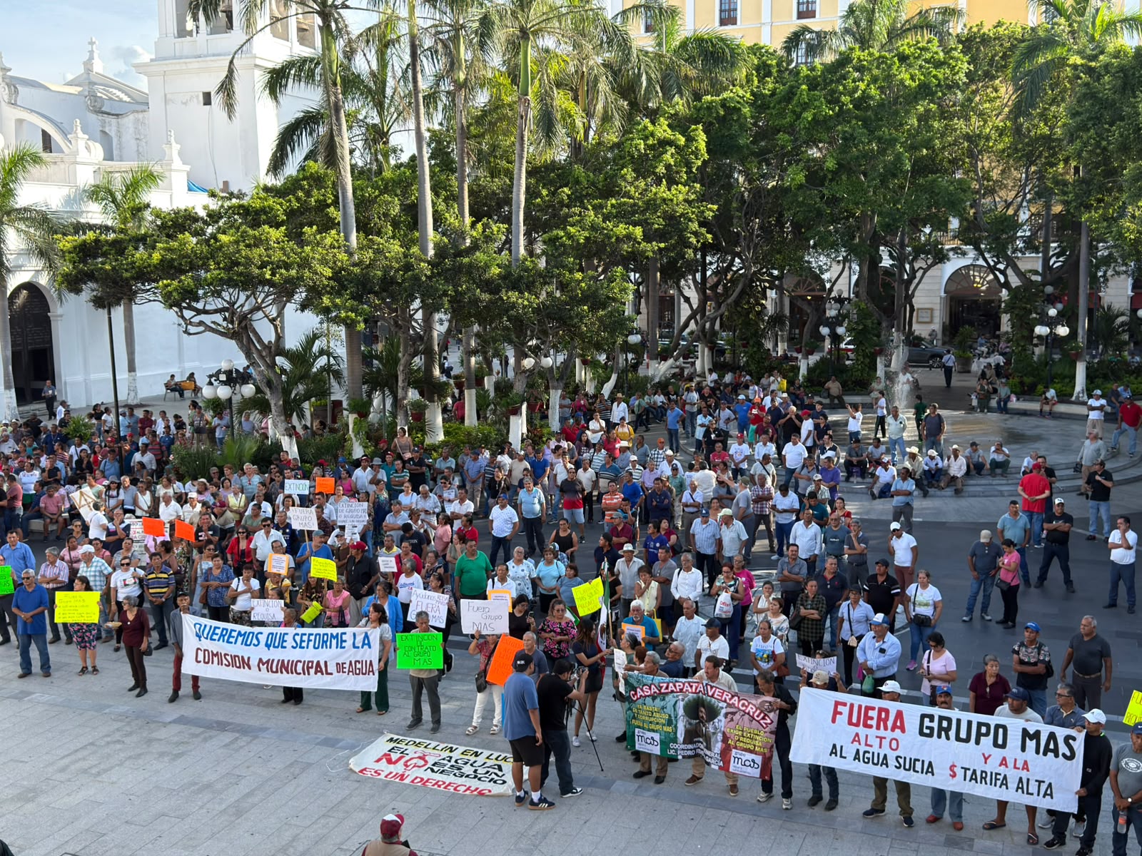 Gran afluencia en Cabildo abierto contra Grupo MAS