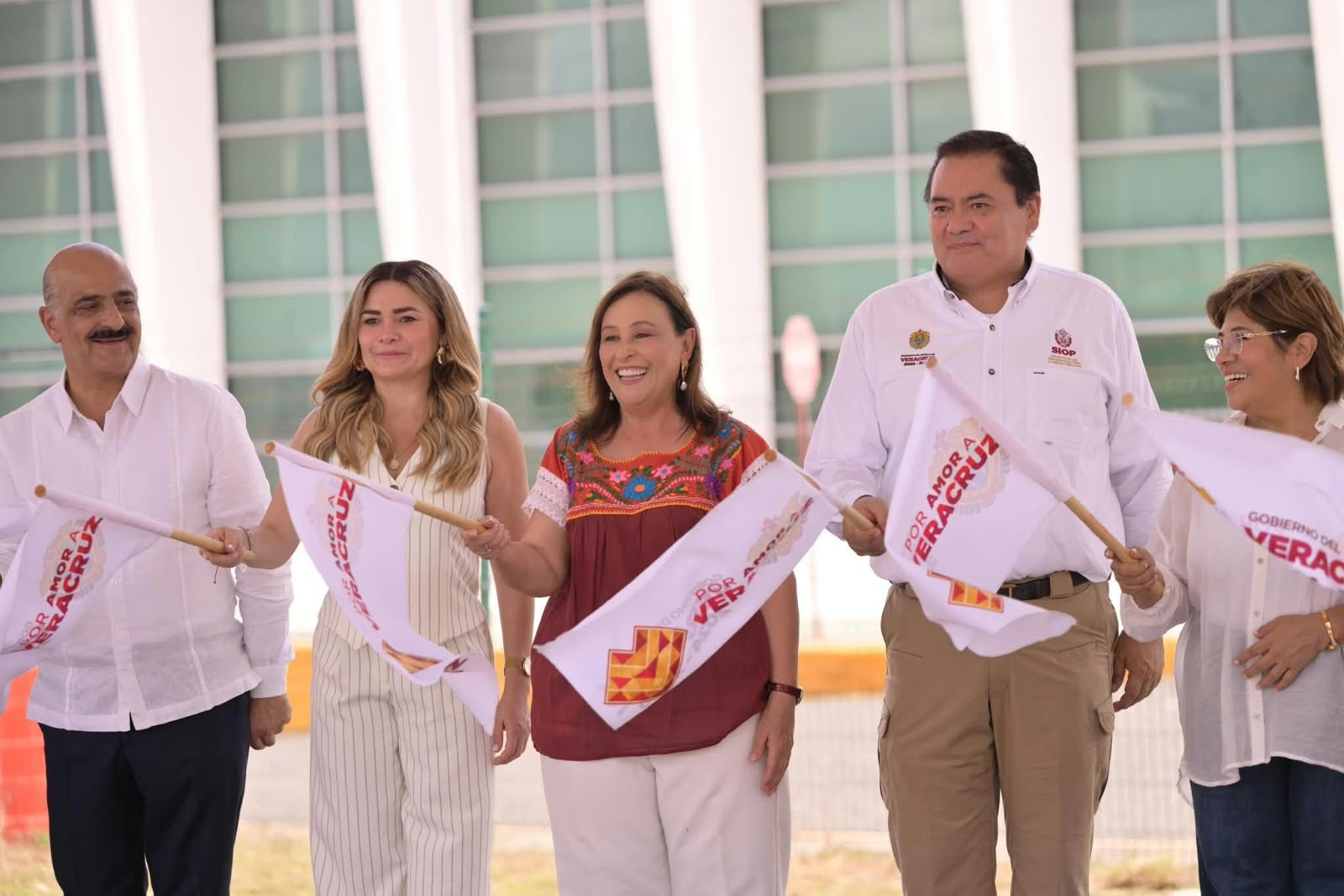 Rocío Nahle da el banderazo de inicio de la ampliación del WTC Veracruz